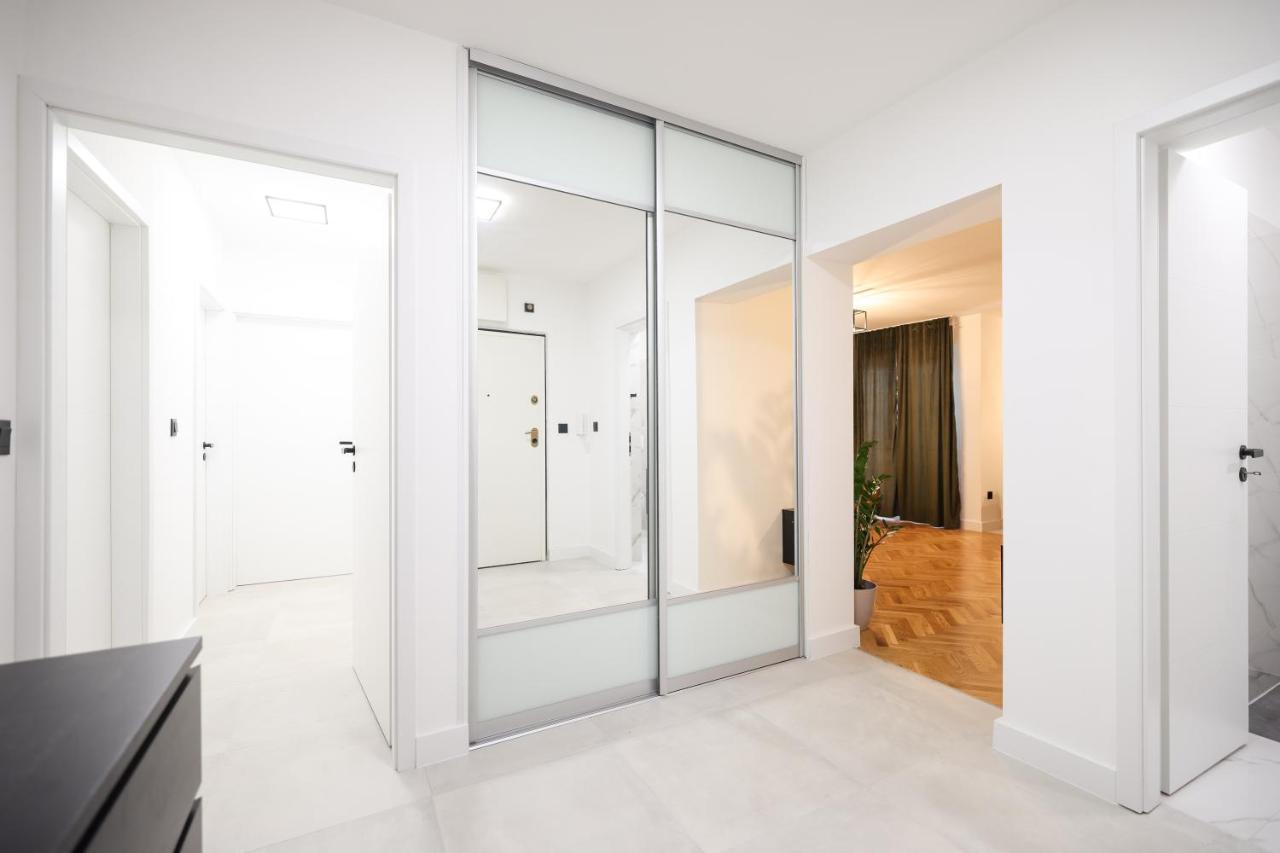 Zenith Oasis Apartma *