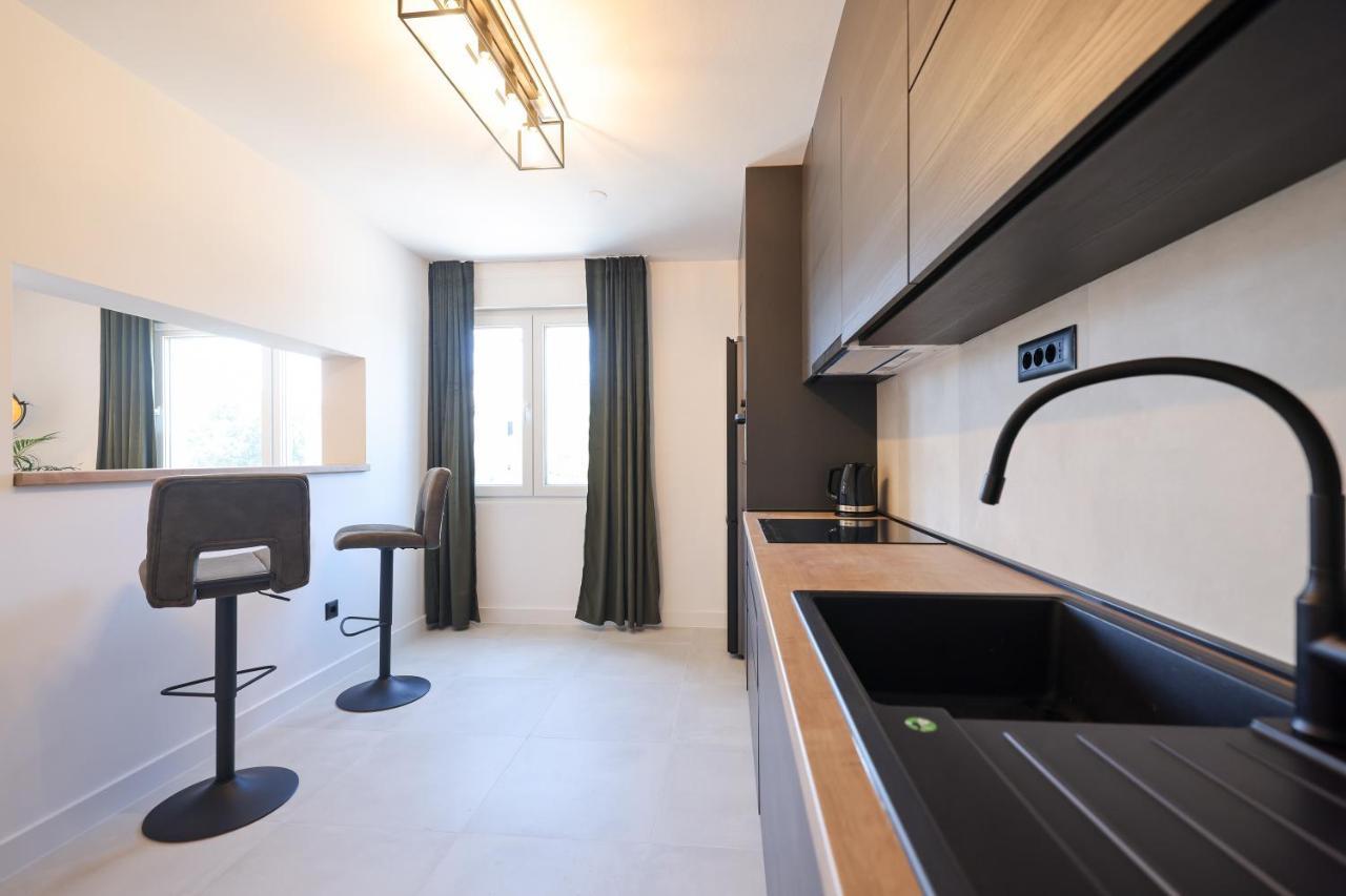 Zenith Oasis Apartma *