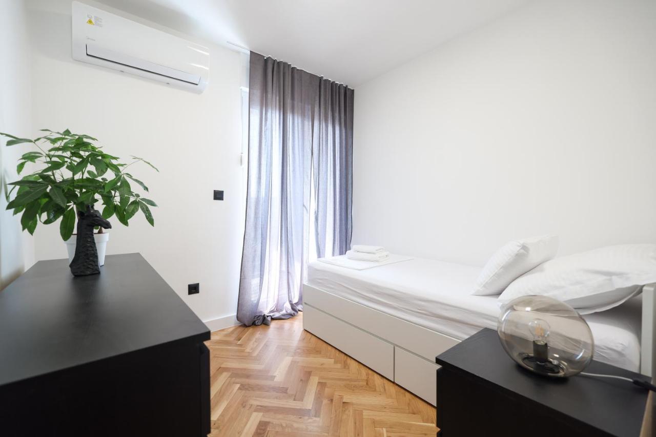 Zenith Oasis Apartma